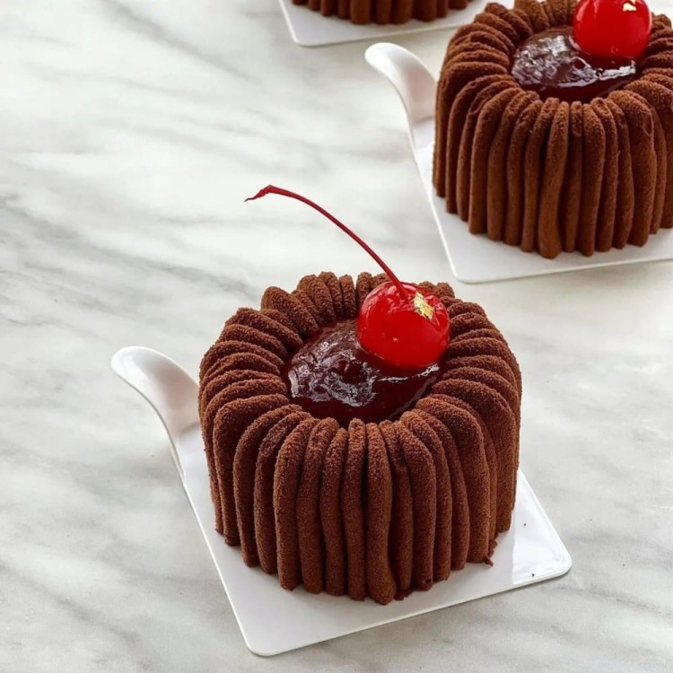 Silikonowa forma na 6 deserów 3D Dubajskie czekoladki CupCake Mini desery